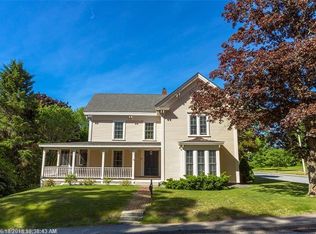46 Mountain St, Camden, ME 04843