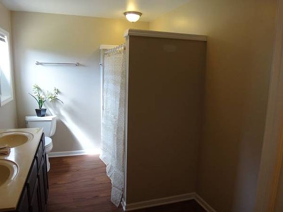 3rd image of 37322 N Cremona Ave