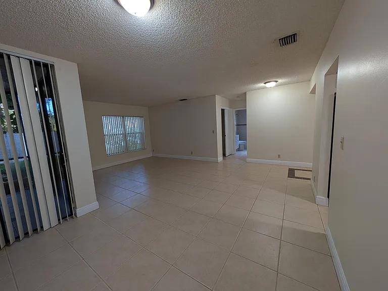 3830 Coral Tree Cir — Photo 13