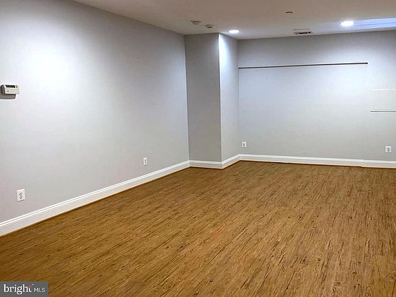3rd image of 202 S Villa Ave