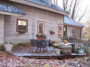 2208 Bartz Rd, Valparaiso, IN 46383