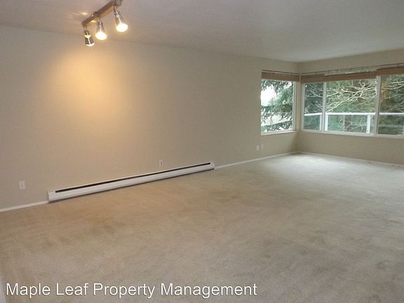 3rd image of 3825 NE 155th Pl APT 302