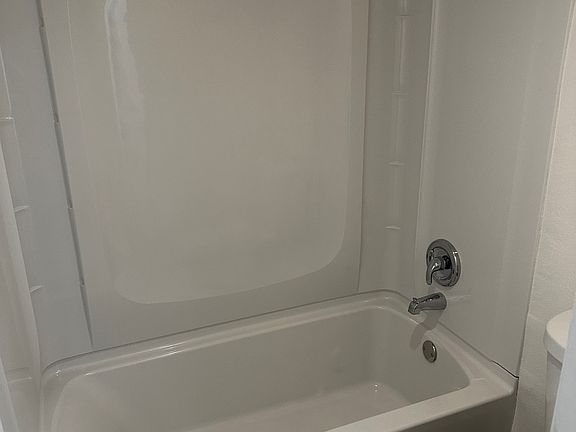 5th image of 425 E Cullumber Ave Unit D