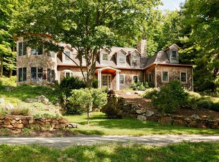 142 Lane Gate Rd, Cold Spring, NY 10516