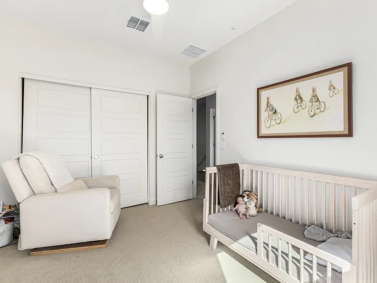 2265 W Echo Ln — Photo 15