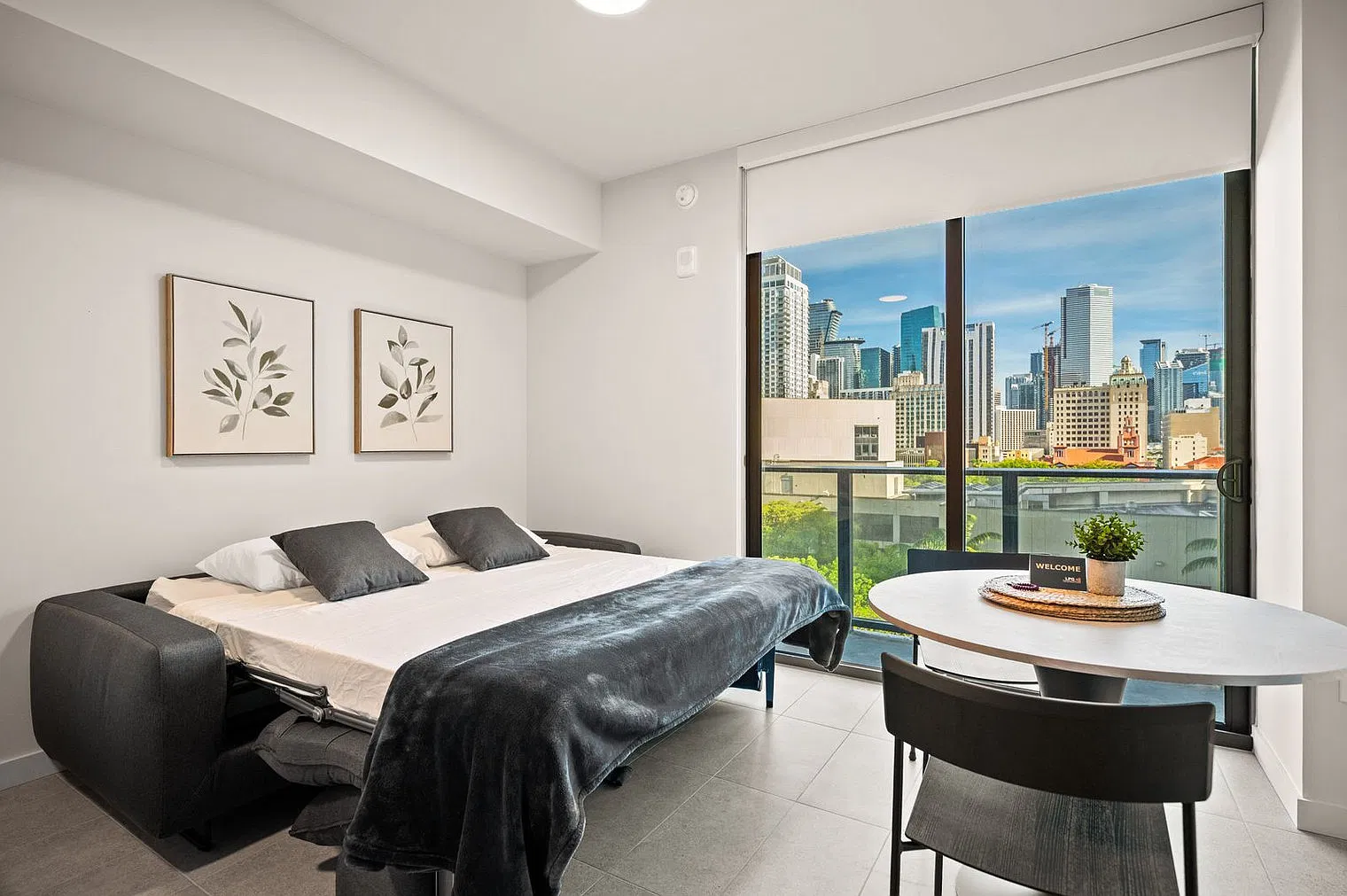 Studio, 1.0 bath, 430 sqft, $8,535 — Photo 2