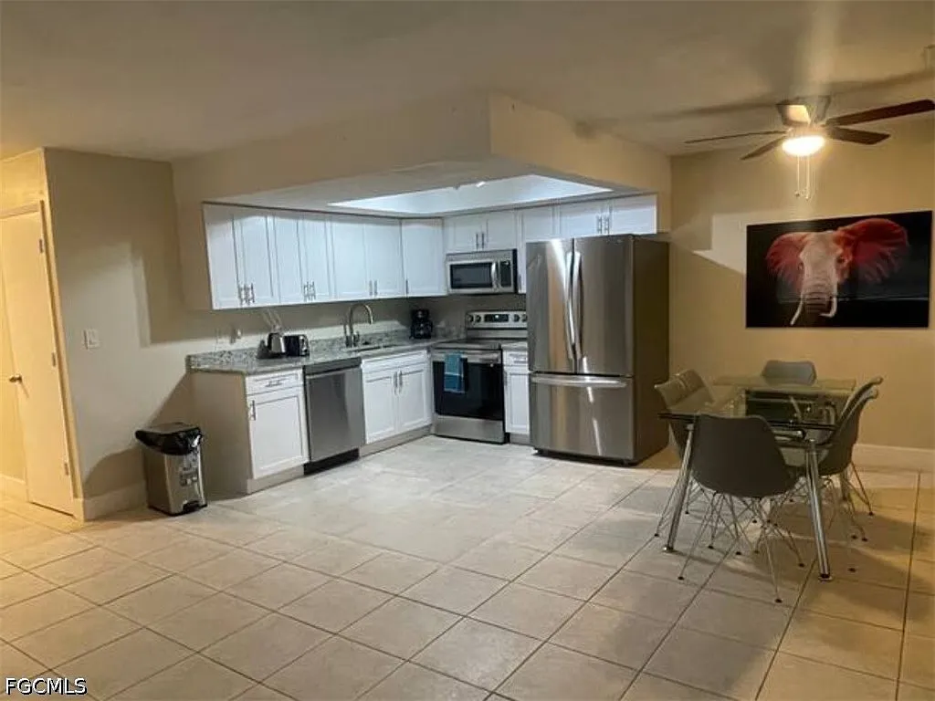 2 bed, 2.0 bath, 1100 sqft, $1,600 — Photo 4