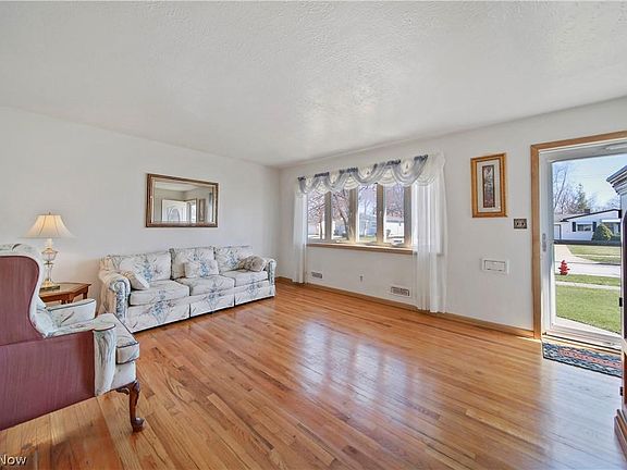 5th image of 1820 Drenik Dr