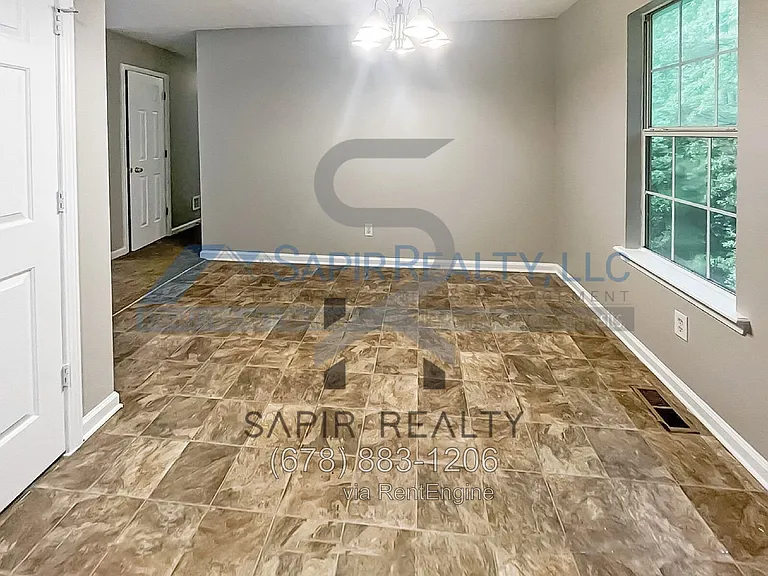 220 Beechwood Ln — Photo 7