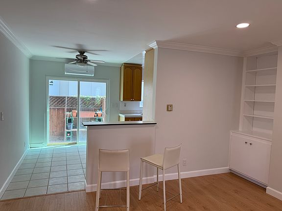 Kitchen nook