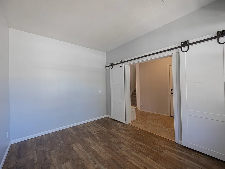 1861 E Patrick Ln — Photo 12