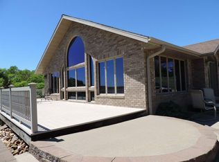 301 Chestnut St, Springfield, SD 57062