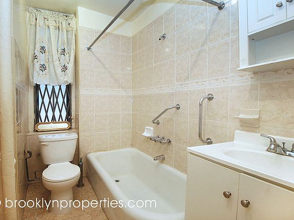 5th image of 446 Kingston Ave APT A21