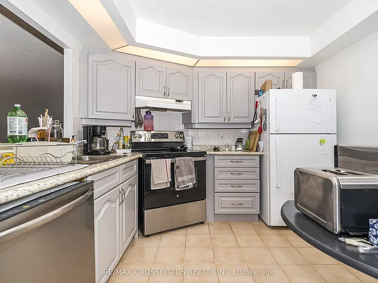 10 Guildwood Pkwy #1132 — Photo 29