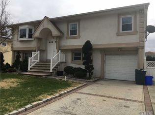 36 Nathalie Ave, Amityville, NY 11701