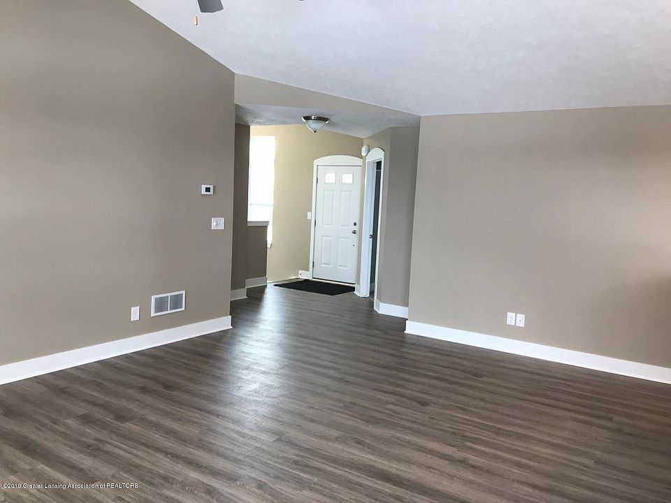 1st image of 354 Barrington Cir #43
