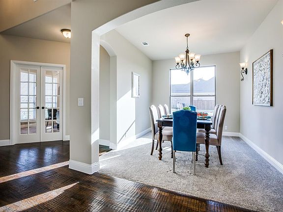 4th image of 1511 Laurence Ln