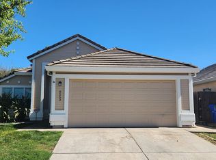 8553 Black Cherry Ct, Elk Grove, CA 95624