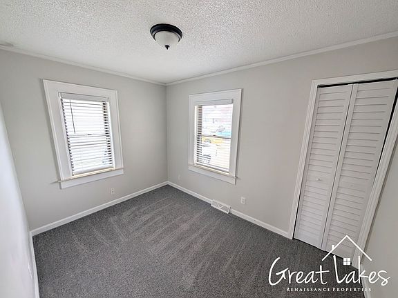 5th image of 28311 Essex St
