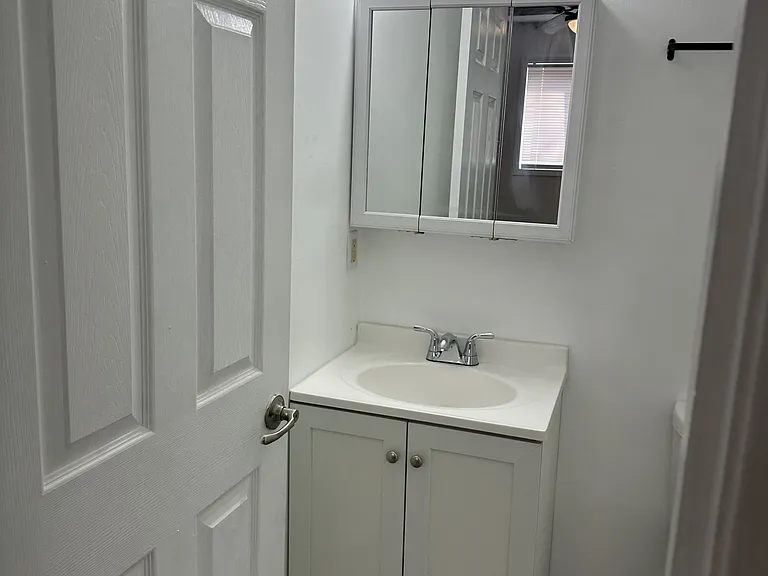 182 E Market St #316 — Photo 12