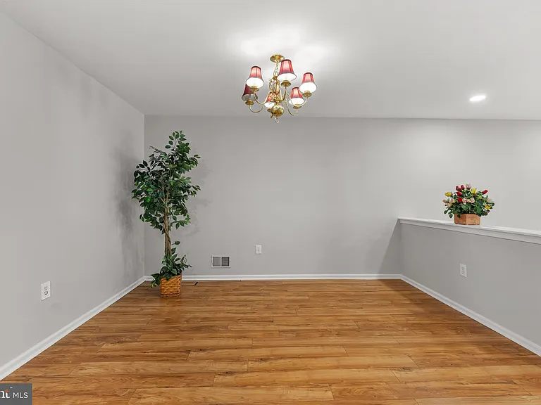 16 Lee Ct — Photo 22