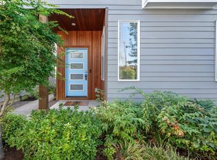 2813 SE Hawthorne Blvd #5, Portland, OR