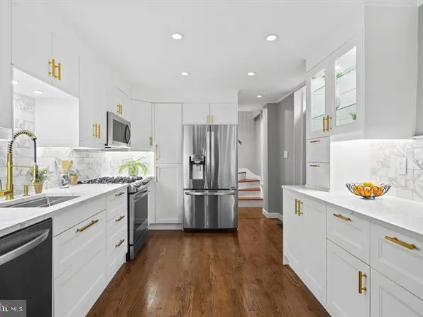 829 S Charles St, Baltimore, MD 21230
