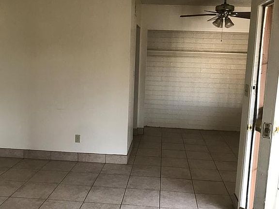 3rd image of 1718 E Campbell Ave APT 61