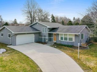 1700 S Fidelis St, Appleton, WI 54915