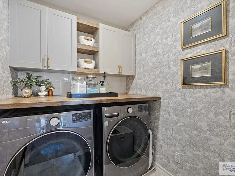 2409 Antelope Canyon St — Photo 17