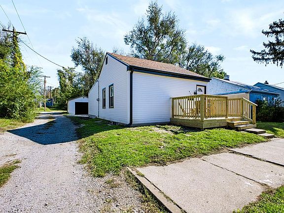 3rd image of 411 S 25th St