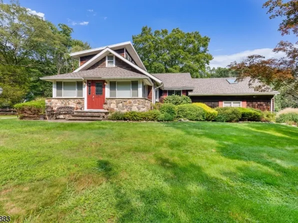 528 Stonetown Rd, Ringwood Boro, NJ 07456