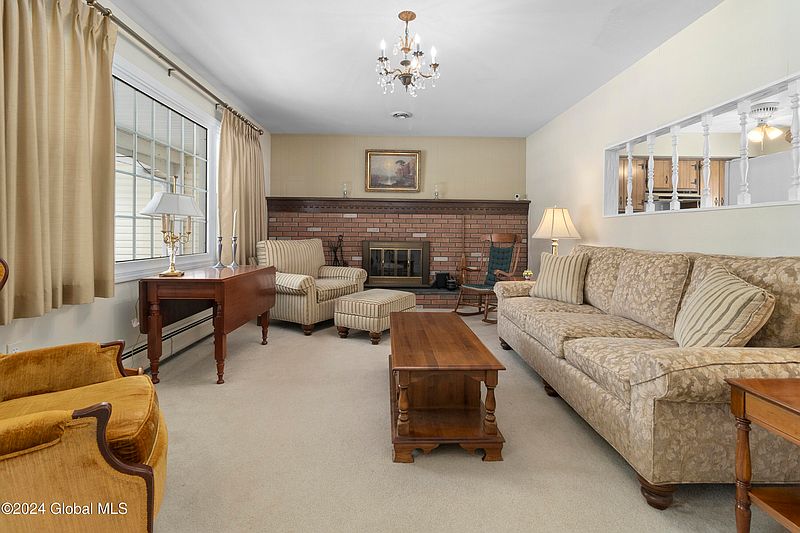 4th image of 63 Traver Road