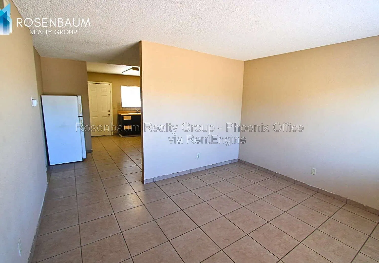 2 bed, 1.0 bath, 805 sqft, $1,195 — Photo 4