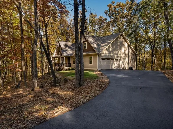 597 Trailwood Dr, Ellijay, GA 30536