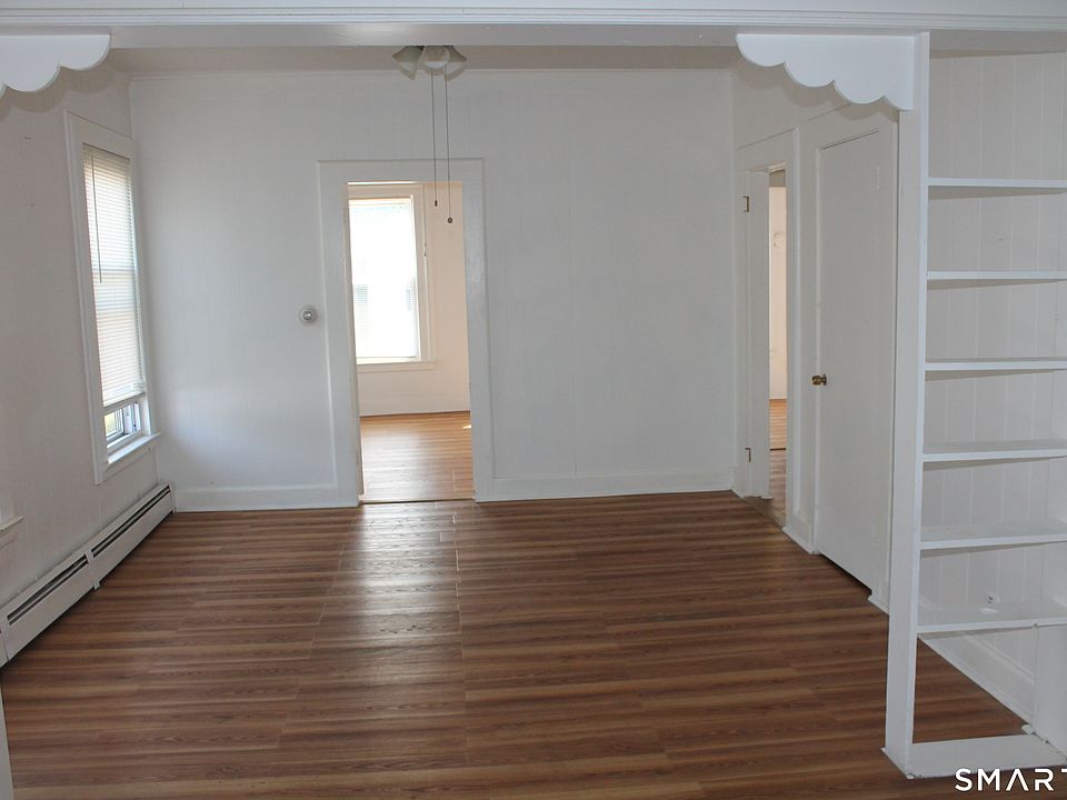 1st image of 115 S Colony St