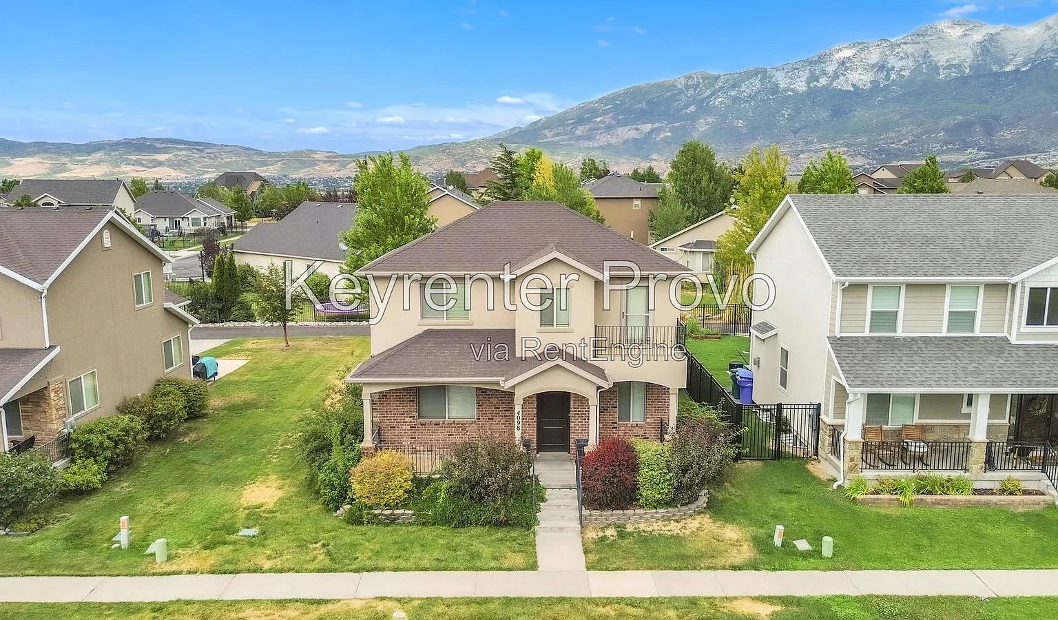 5 bed, 3.5 bath, 2562 sqft, $2,600 — Photo 3