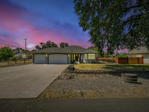 19527 Mountain Mdw S, Hidden Valley Lake, CA 95467