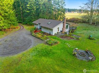 1881 Fort Nugent Rd, Oak Harbor, WA 98277