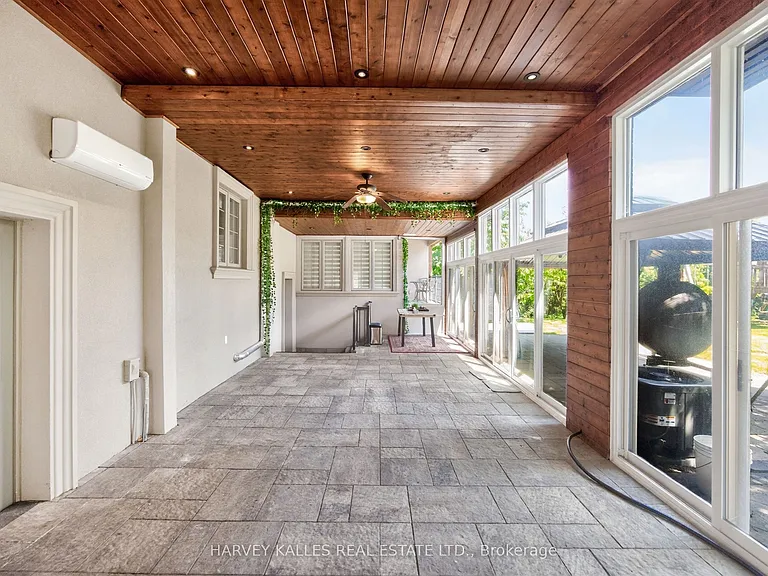17 Lockheed Blvd — Photo 16