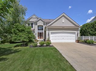 27104 Laurel Ln, Olmsted Township, OH