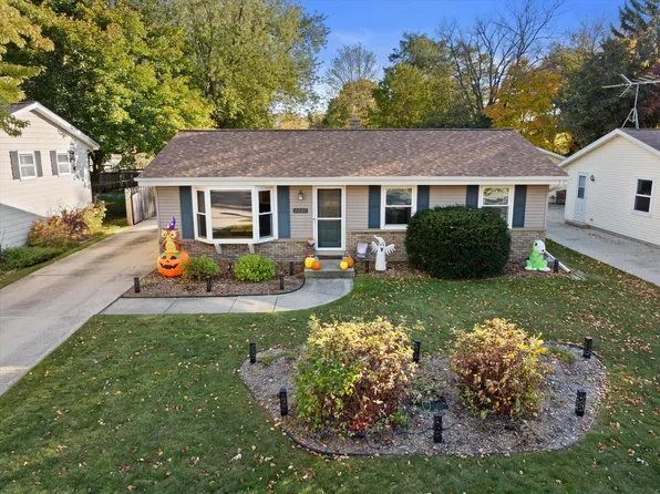 2227 Creek ROAD, West Bend, WI 53090