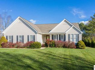 9745 McCaw Rd, West Paducah, KY 42086