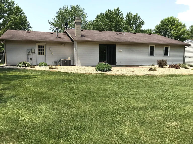 3629 Aboite Lake Dr — Photo 2