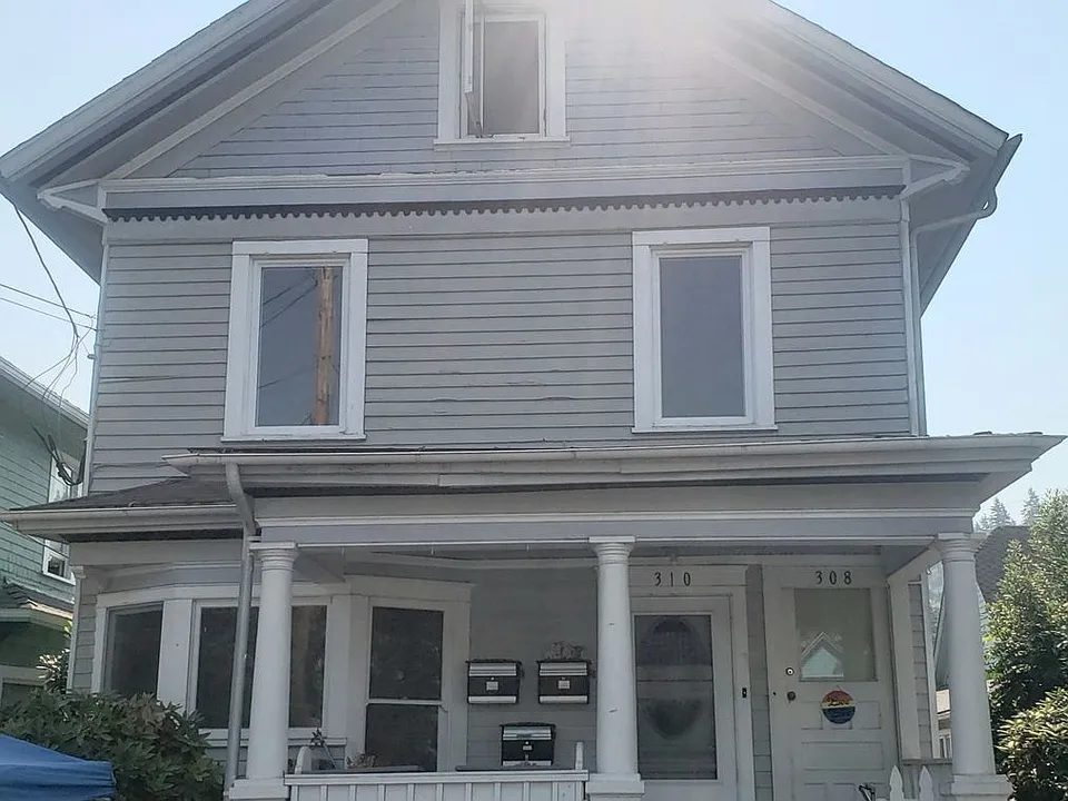 308 High St #B