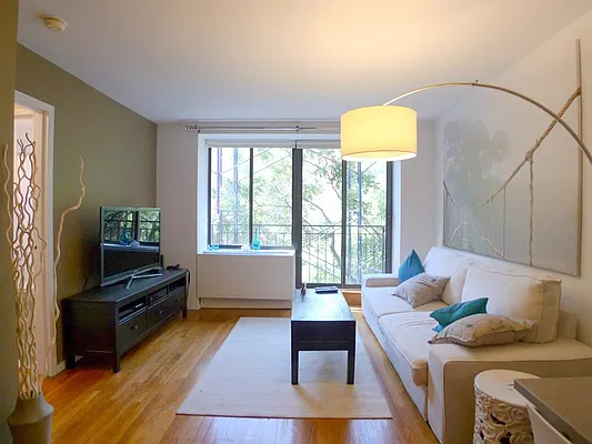 Rented by Sotheby's International Realty | media 43