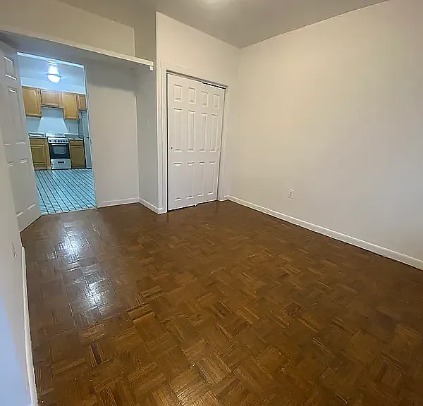424 W 56th St #5 — Photo 6