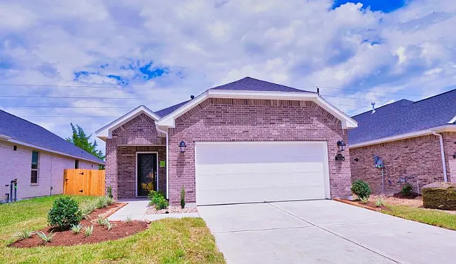 4 bed, 1730 sqft, $2,050 — Photo 2