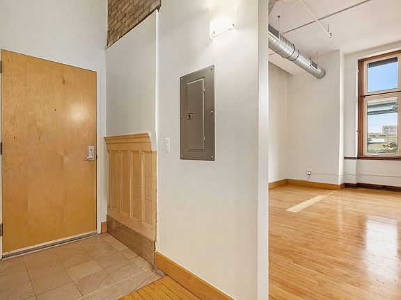 4th image of 600 Broadway Ave NW APT 212