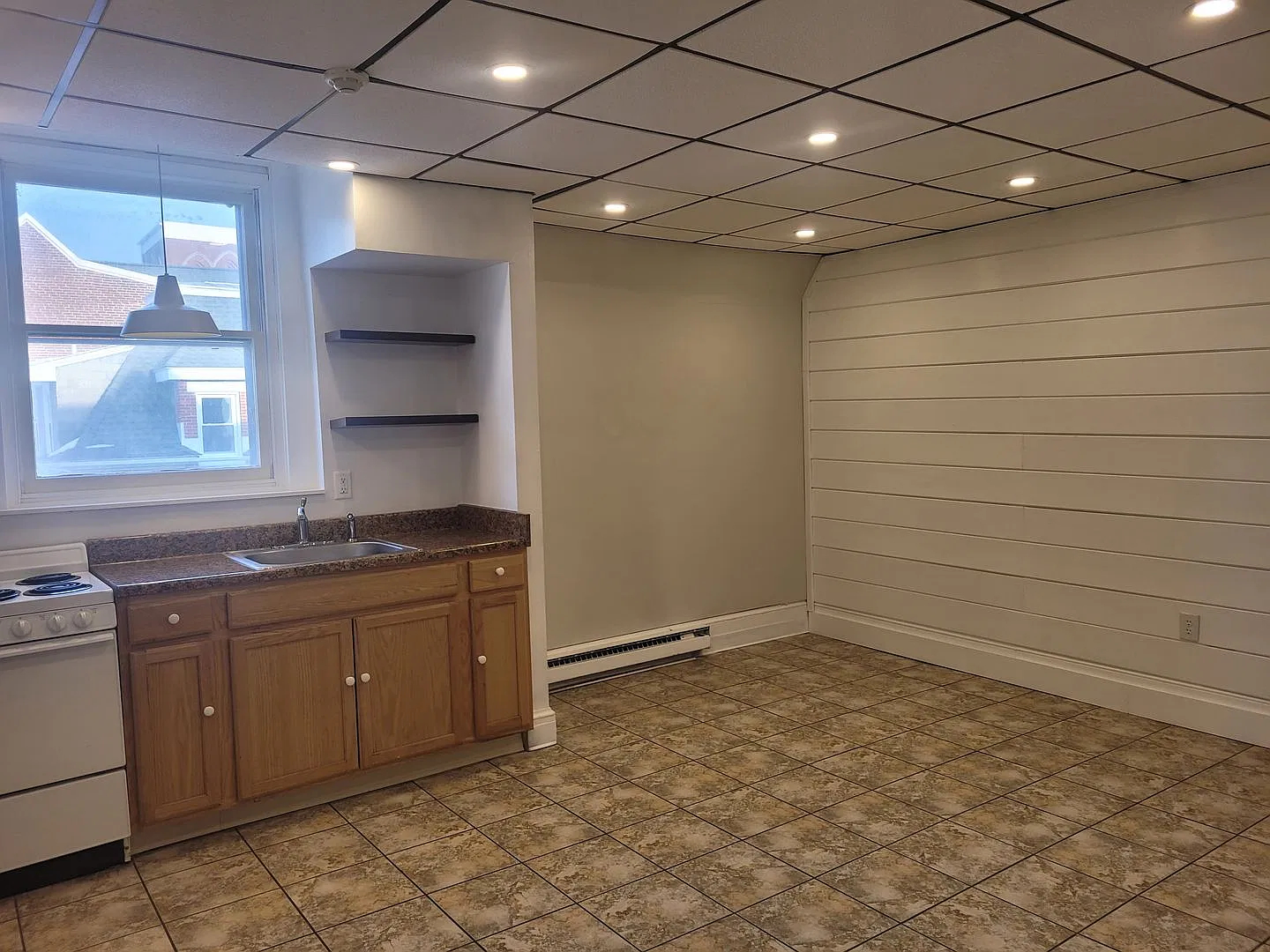 117 East King Street — Photo 3